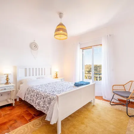 Lovely Vacation In A Picturesque Countryside