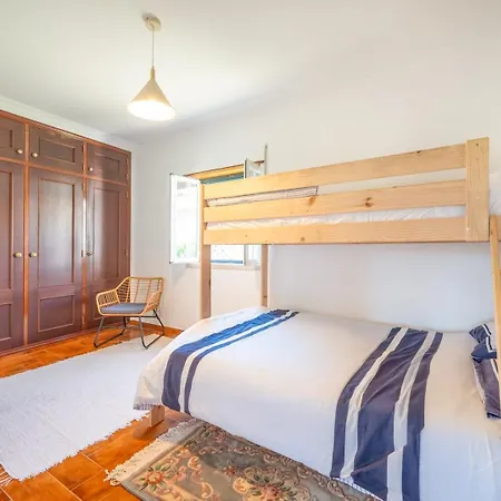 Dom wakacyjny Lovely Vacation In A Picturesque Countryside