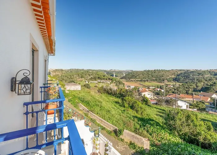 Hébergement de vacances Lovely Vacation In A Picturesque Countryside *