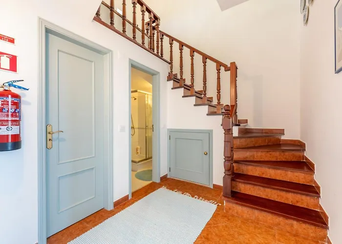 Hébergement de vacances Lovely Vacation In A Picturesque Countryside *